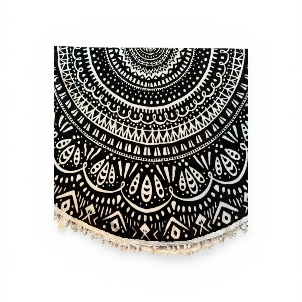 Better Homes And Gardens Black and White Mandala Round Beach Towel